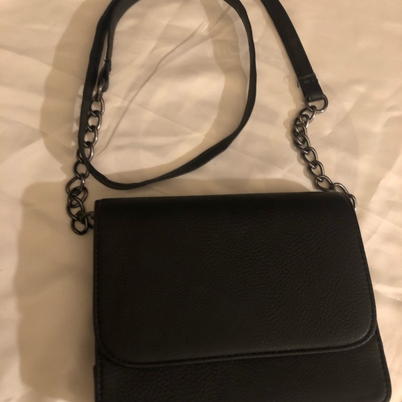 FREE WITH $40 purchase! Small black purse - Picture 8 of 8